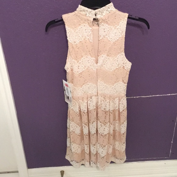 Cute crochet stripe dress w/ high neck - Picture 2 of 4